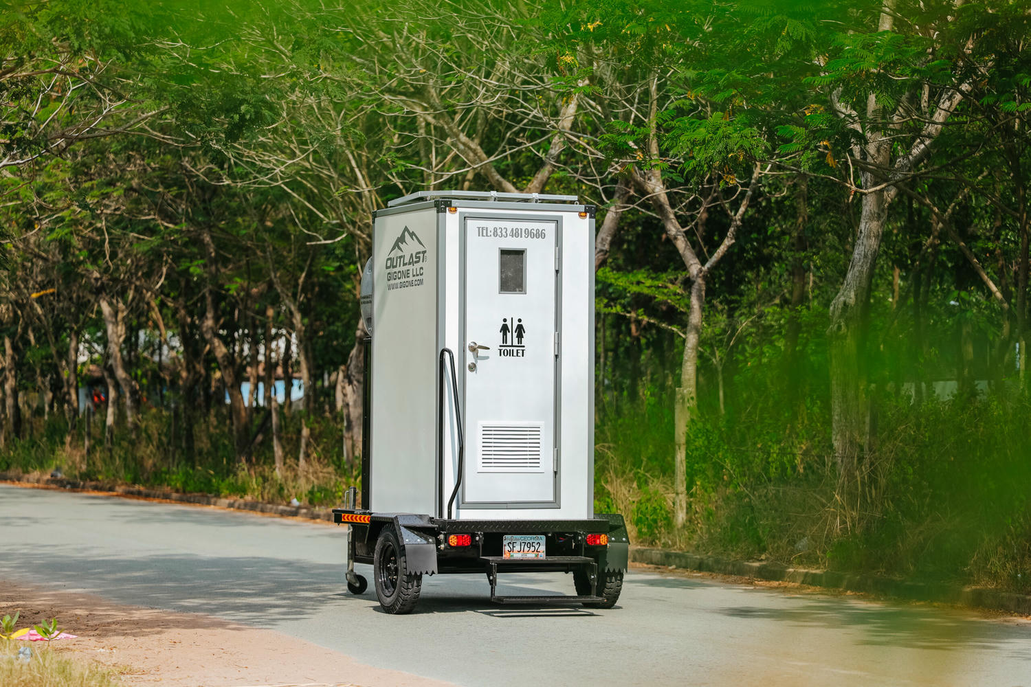 Why North American farmers need portable restrooms