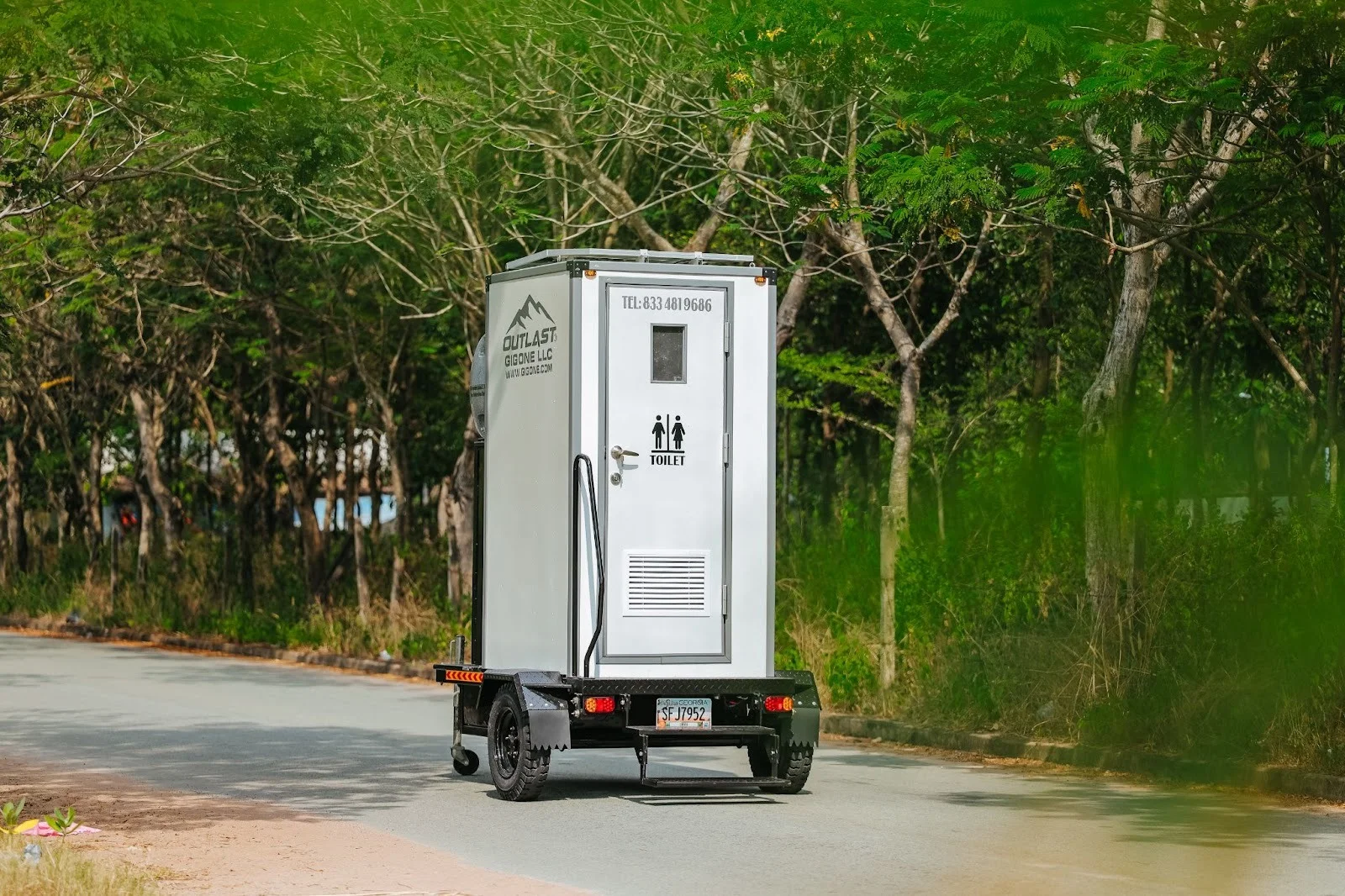 The essential role of portable restrooms in remote worksites