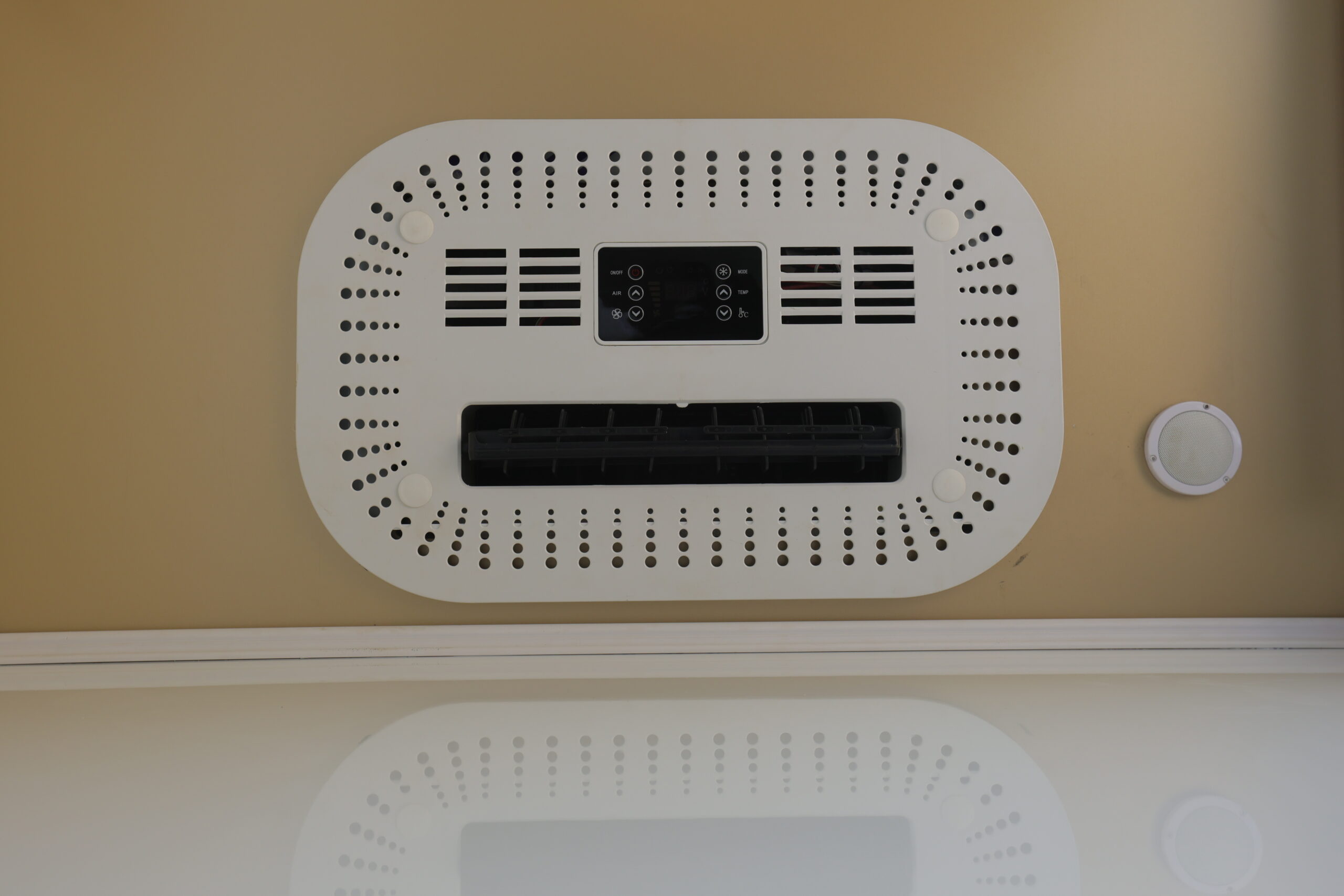 Air Conditioning & Intelligent Temperature Control in Portable Restrooms