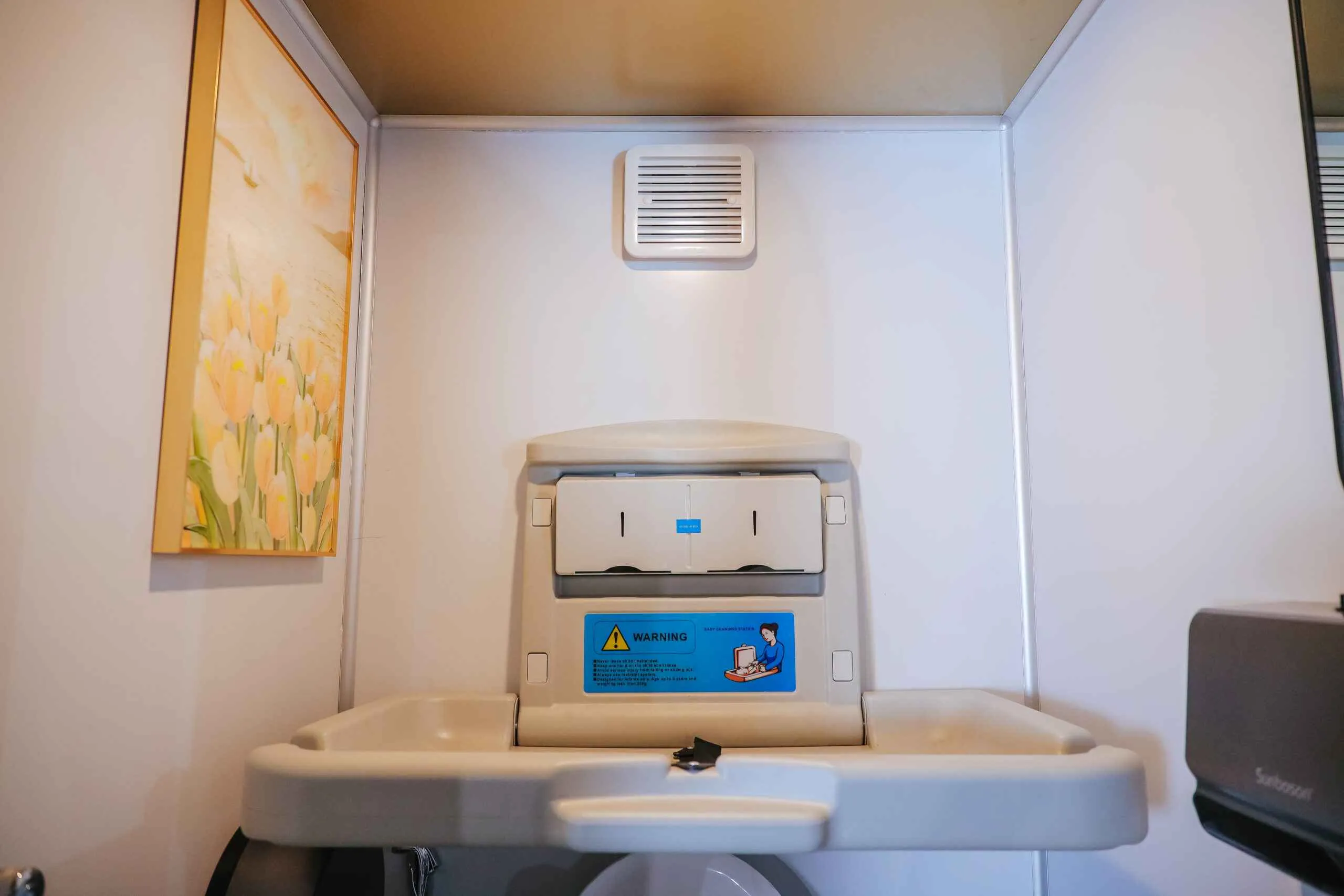Family-Oriented Portable Restroom Design with Baby Changing Station | Premium Mobile Oasis™
